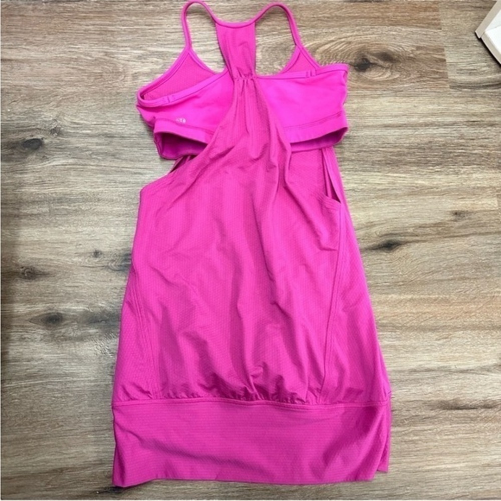 Lululemon 2 in one Barbie pink tank and bras 2